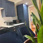Feriehus Modern 4bd W Wi-fi, Washer, & Smarttvs, Close To M6 *