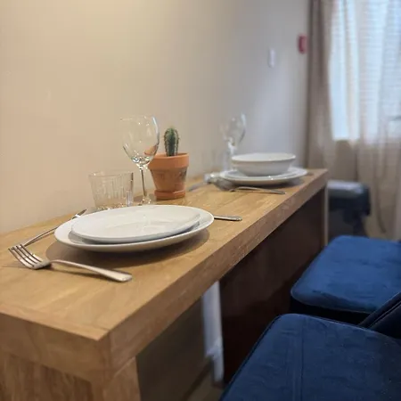 Modern 4bd W Wi-fi, Washer, & Smarttvs, Close To M6 Casa vacanze *