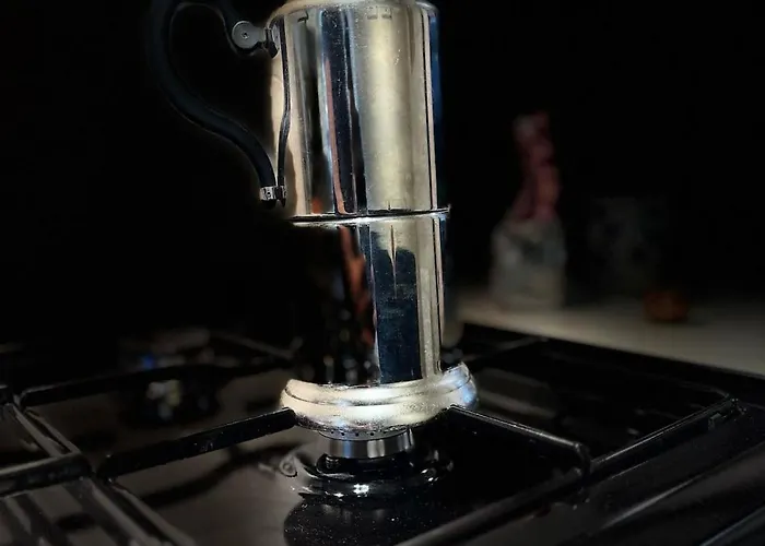 Modern 4bd W Wi-fi, Washer, & Smarttvs, Close To M6 Holiday home *