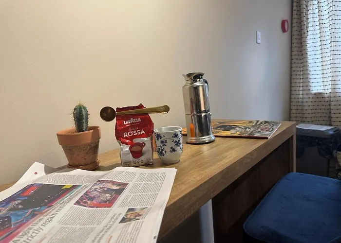 Modern 4bd W Wi-fi, Washer, & Smarttvs, Close To M6 Holiday home Carlisle (Cumbria)